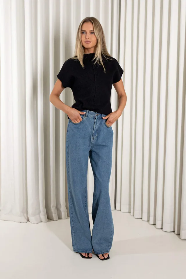 Garrett Black Top – product image 2