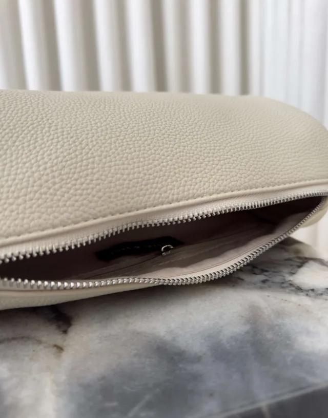 Danes Shoulder Bag – product image 5