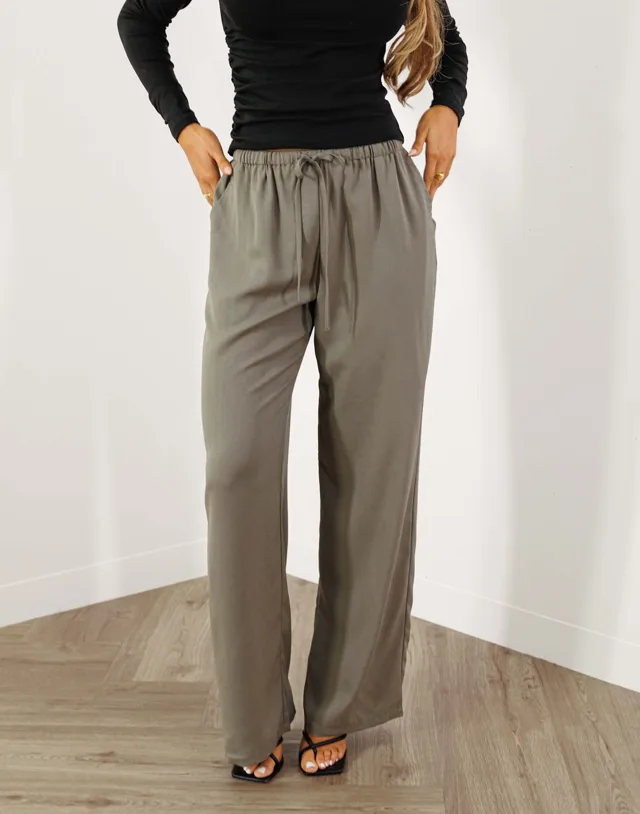 Ramos Relaxed Pants – product image 2