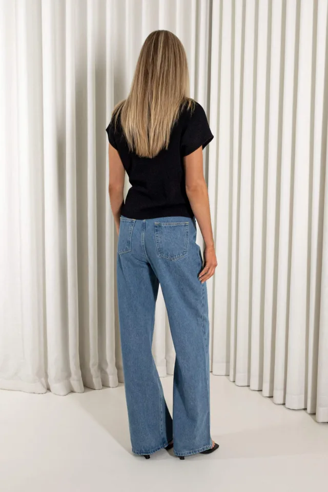 Garrett Black Top – product image 4