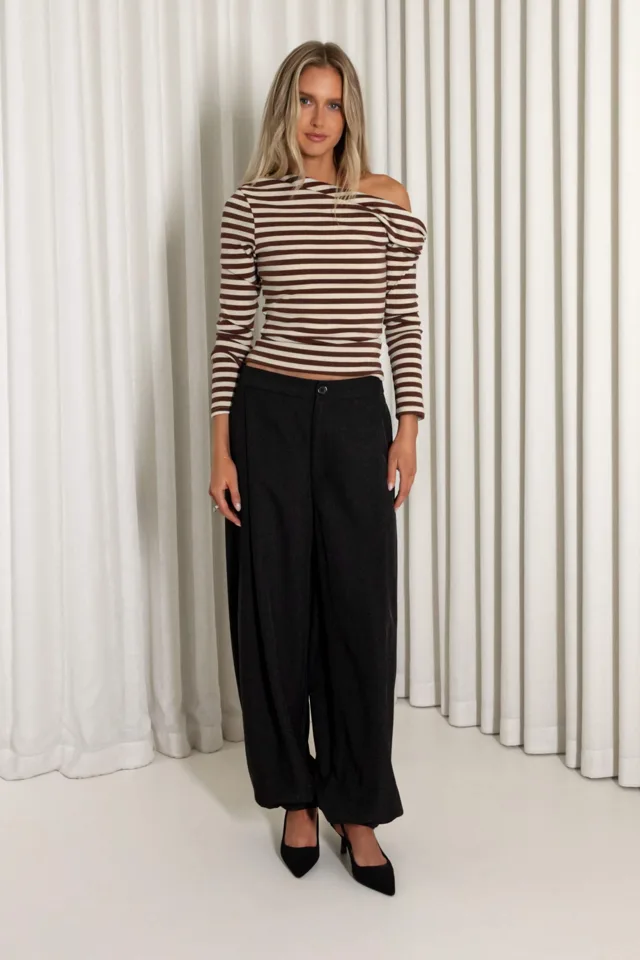 Frank Off Shoulder Top – product image 4