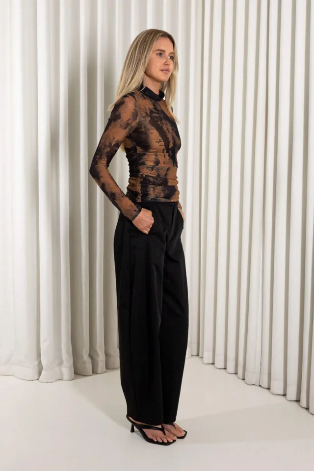 Kohl Brown Top – product image 3