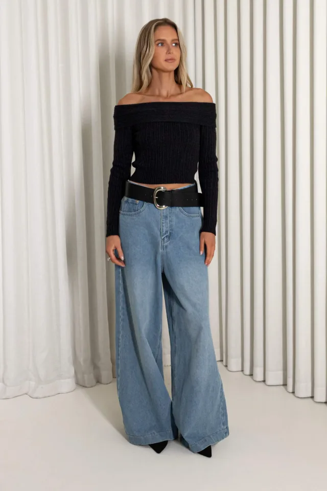 Victoria Off Shoulder Top – product image 4