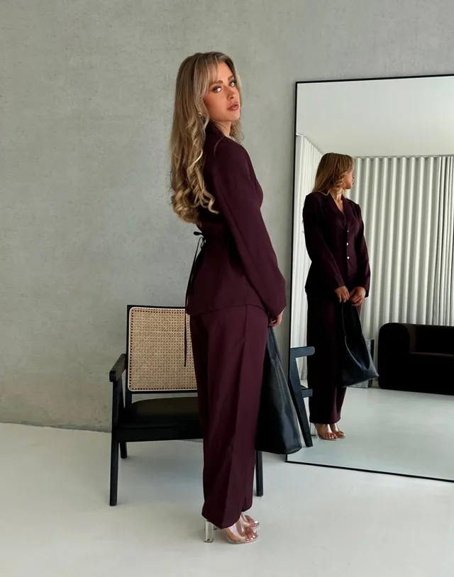 Kdeisha Burgundy Pants – product image 2